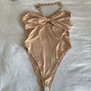 Women’s bodysuit w/ chain